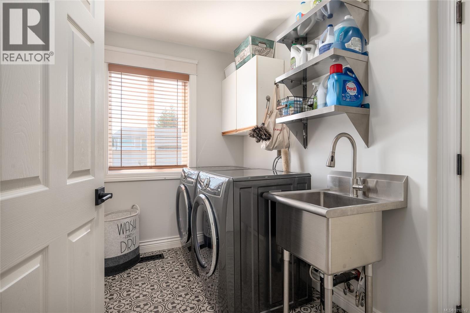 10091 View St, Chemainus