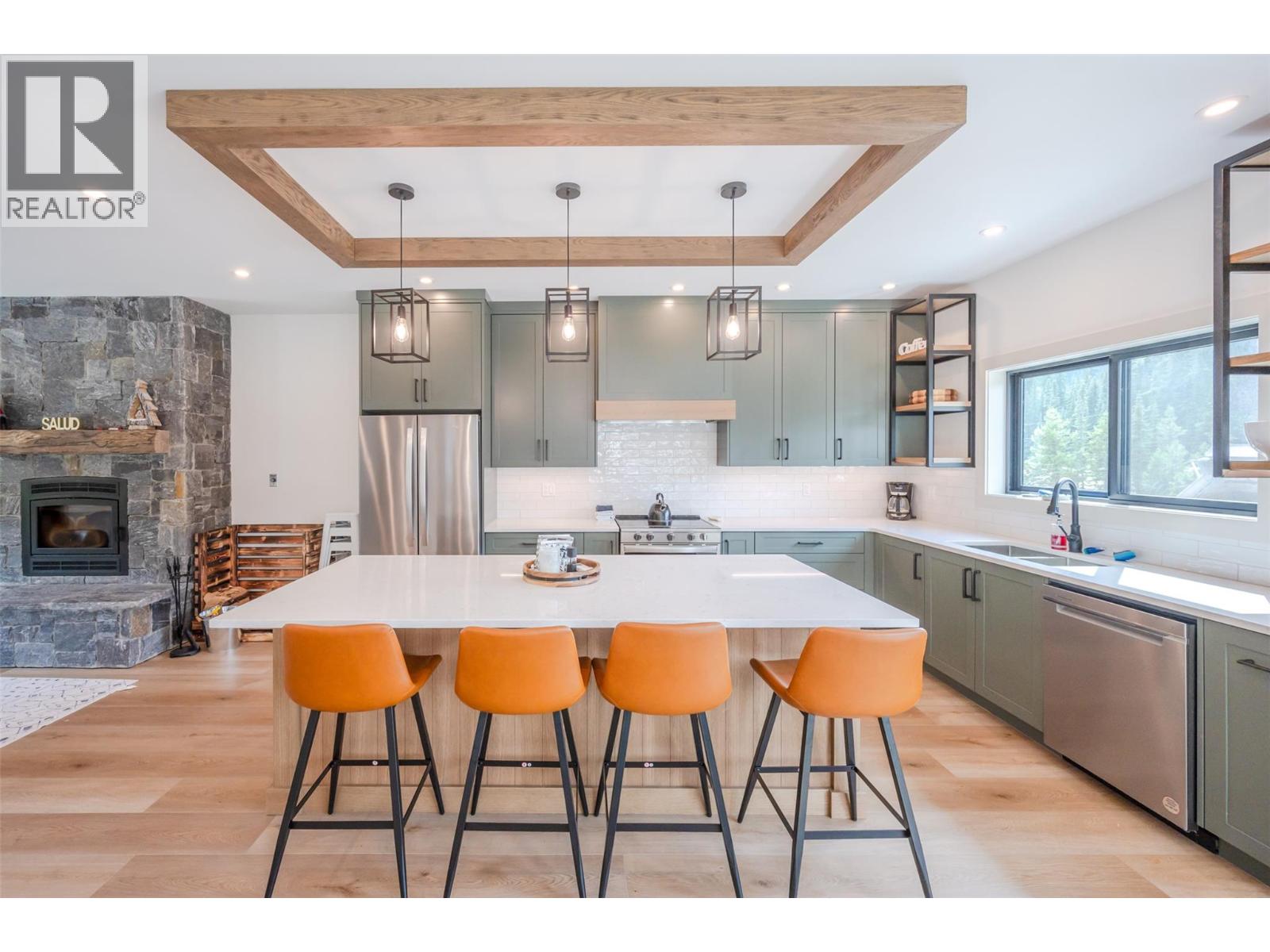 144 CLEARVIEW Crescent Unit# SL2, Penticton