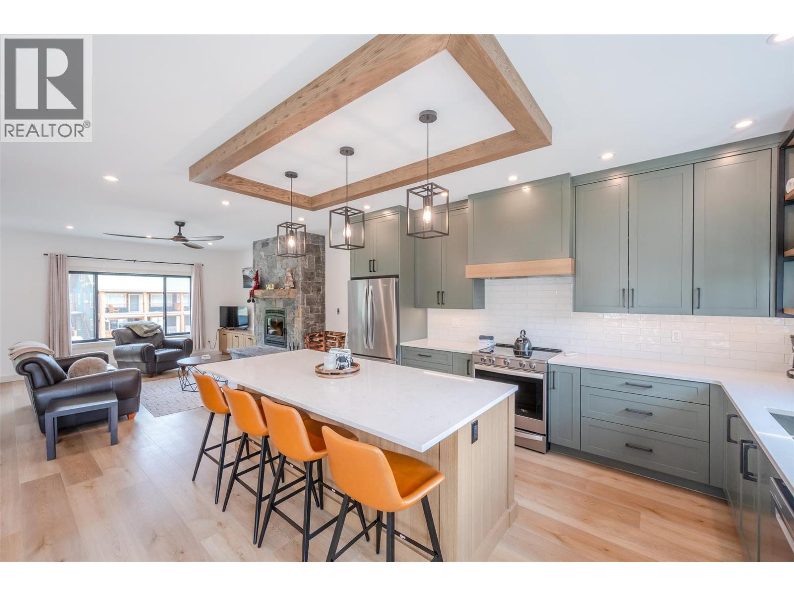 144 CLEARVIEW Crescent Unit# SL2, Penticton