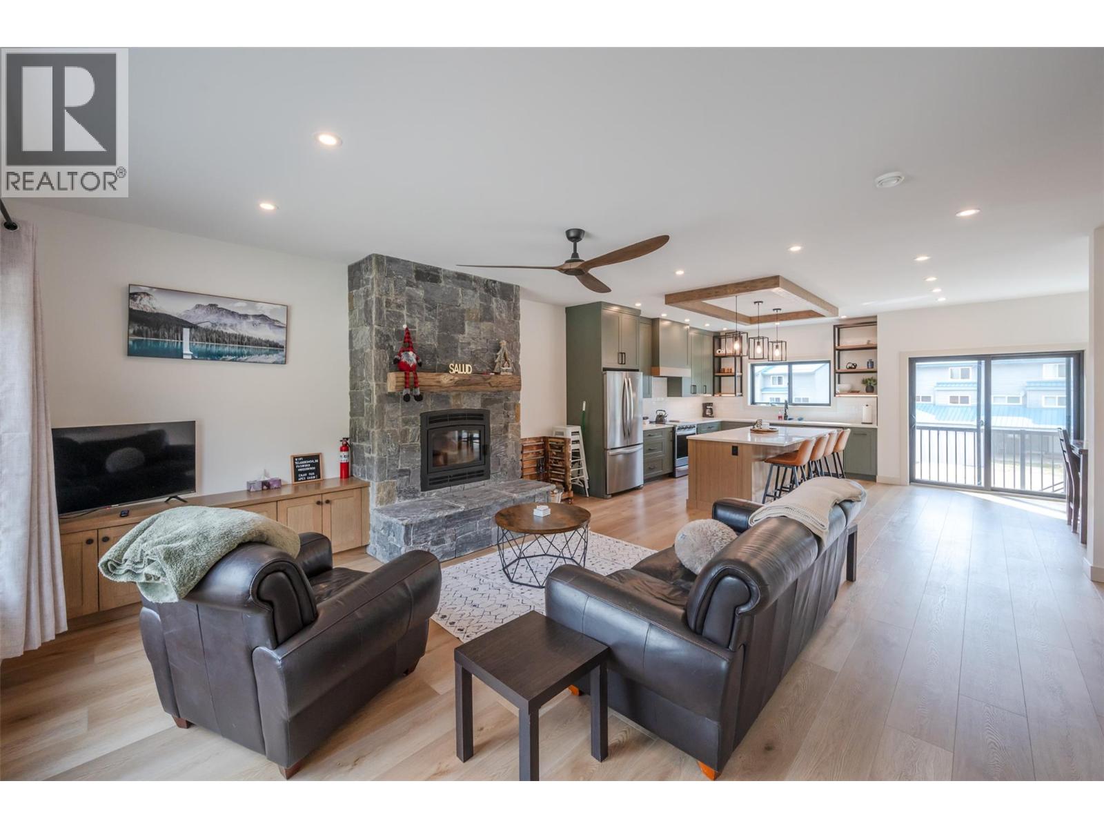 144 CLEARVIEW Crescent Unit# SL2, Penticton