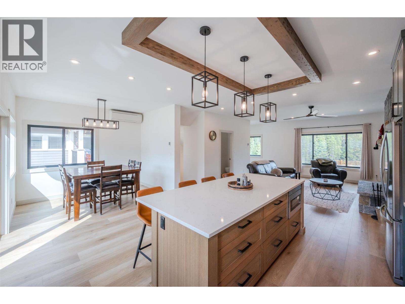 144 CLEARVIEW Crescent Unit# SL2, Penticton
