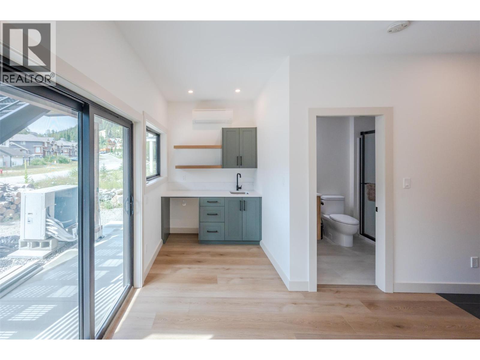 144 CLEARVIEW Crescent Unit# SL2, Penticton