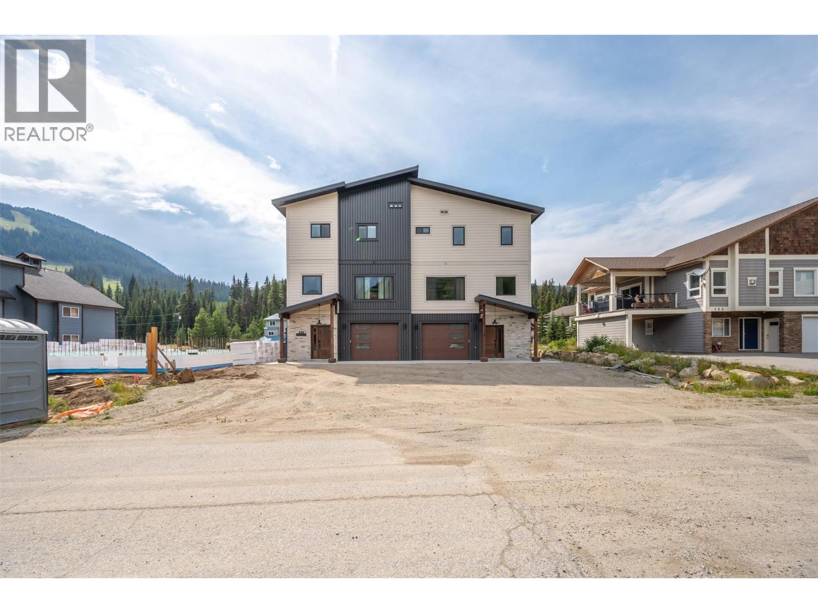 144 CLEARVIEW Crescent Unit# SL2, Penticton