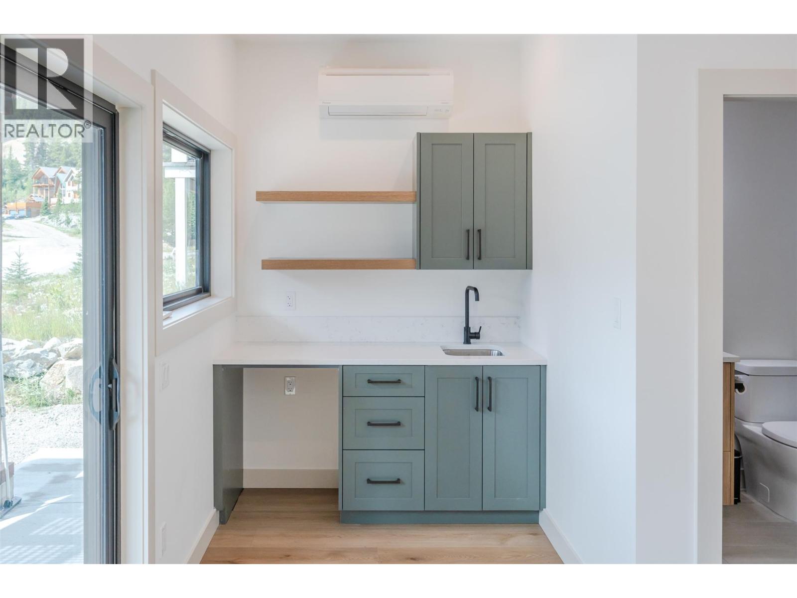 144 CLEARVIEW Crescent Unit# SL2, Penticton