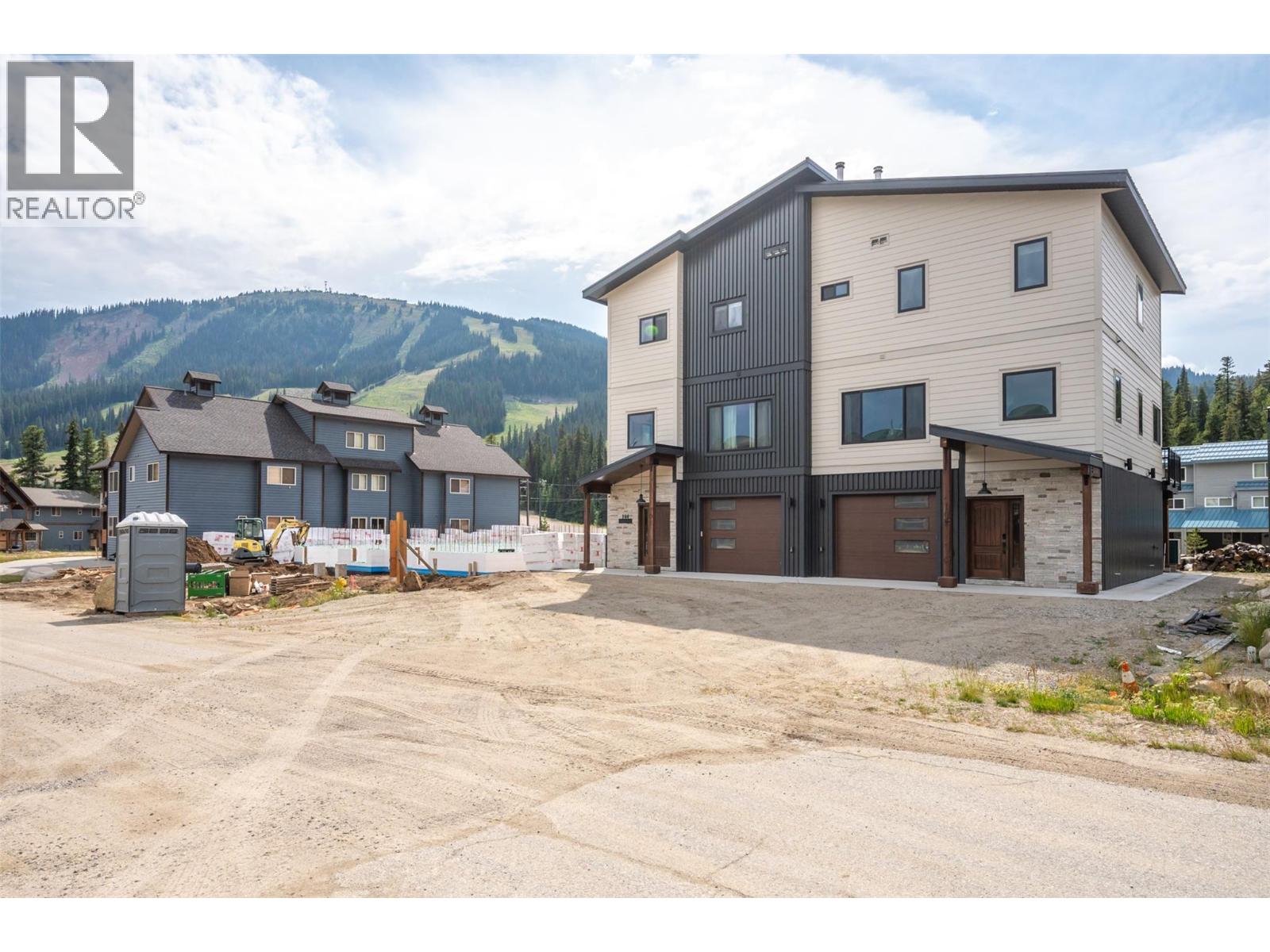 144 CLEARVIEW Crescent Unit# SL2, Penticton