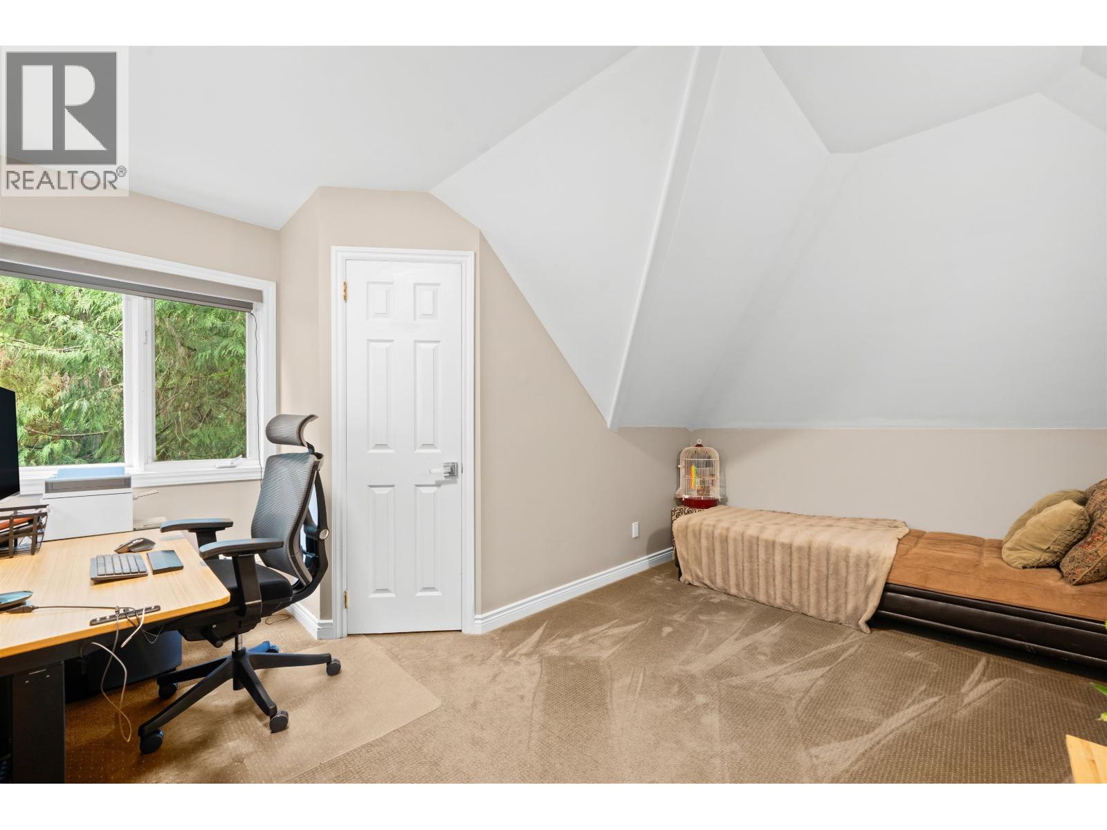 4622 COVE CLIFF ROAD, North Vancouver