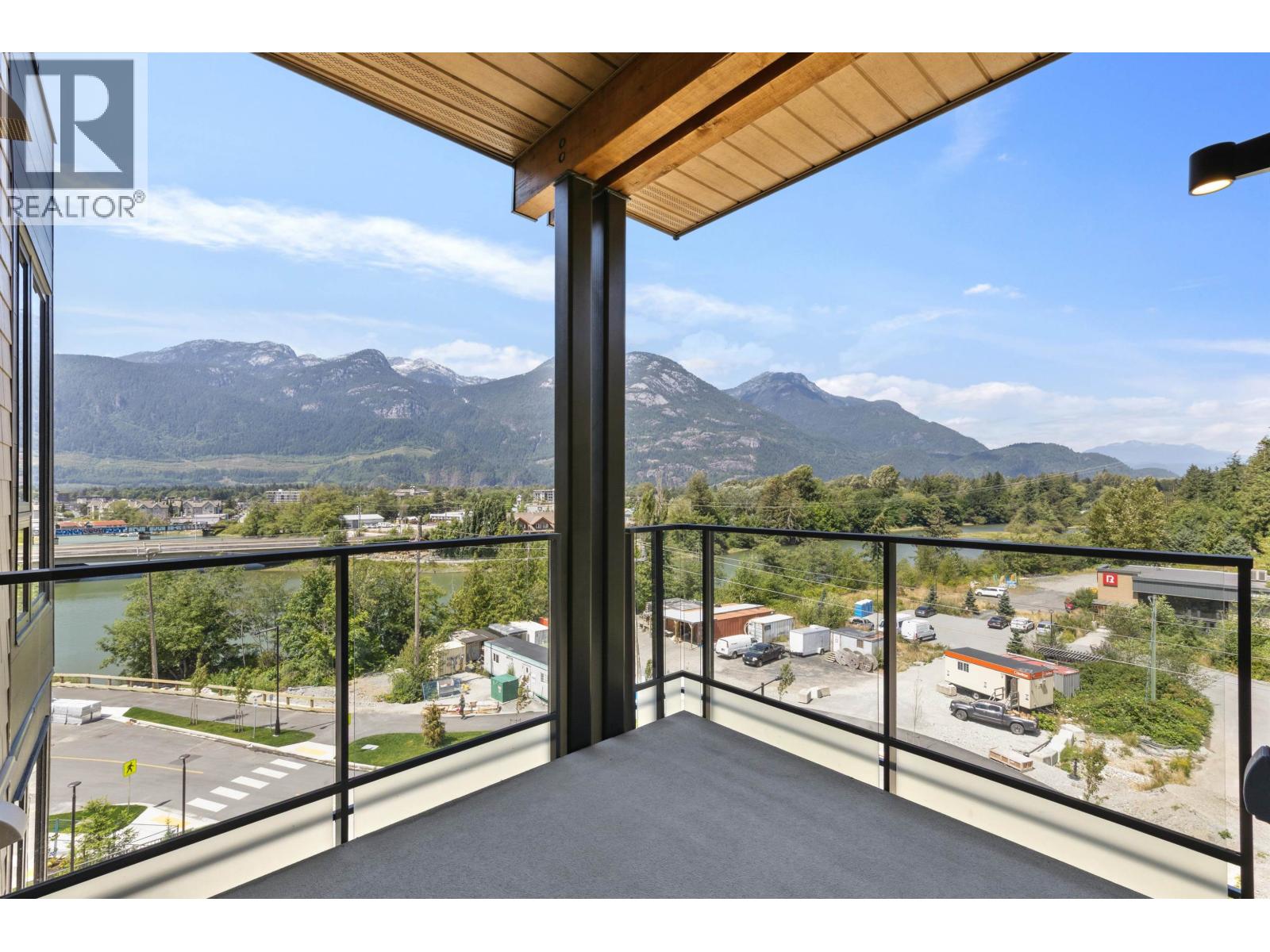 520 1506 SCOTT CRESCENT, Squamish