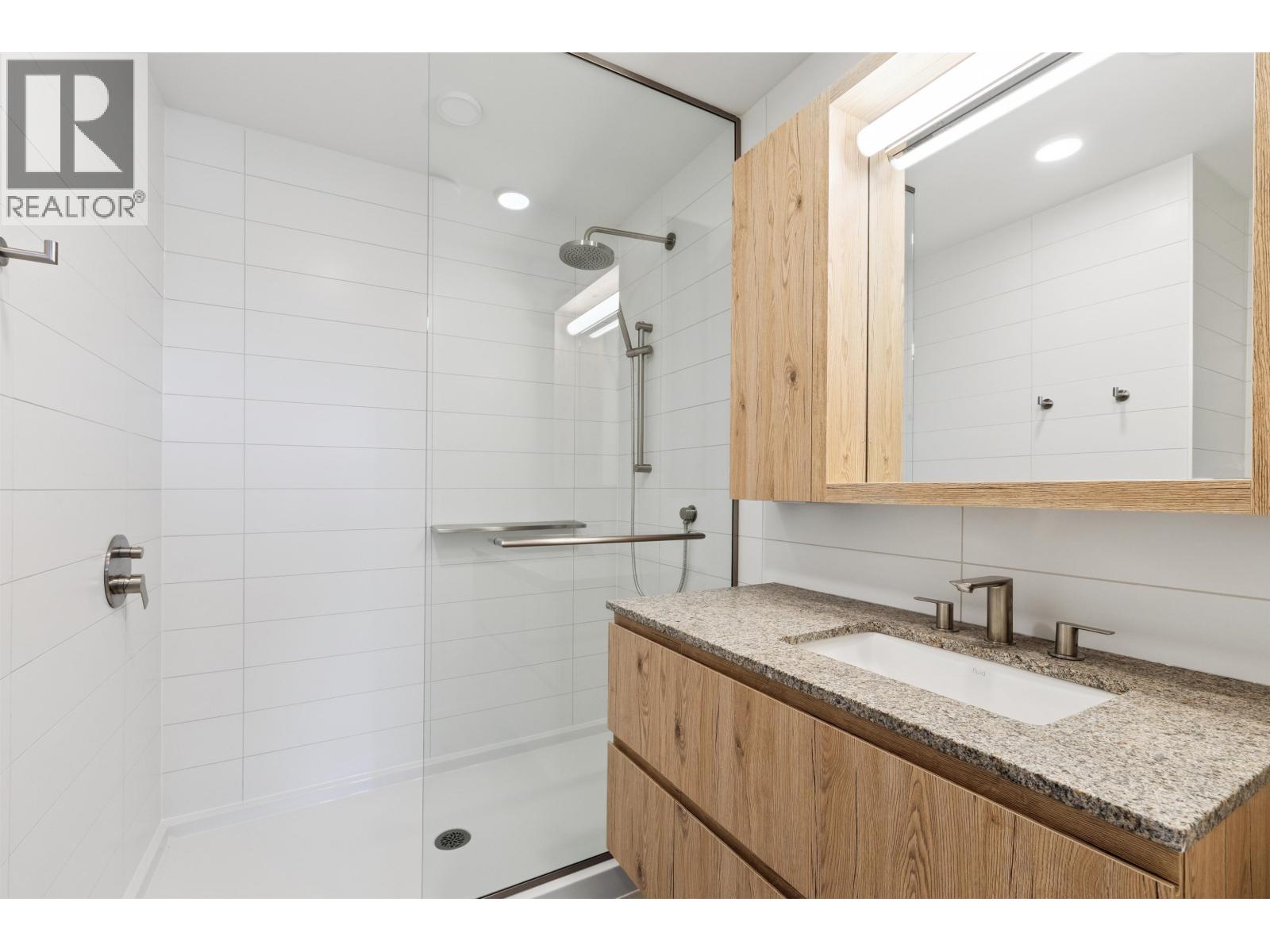520 1506 SCOTT CRESCENT, Squamish