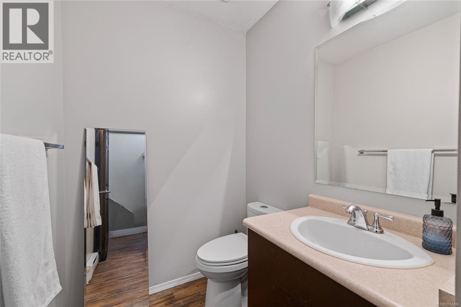 6055 Pleasant Valley Way, Nanaimo