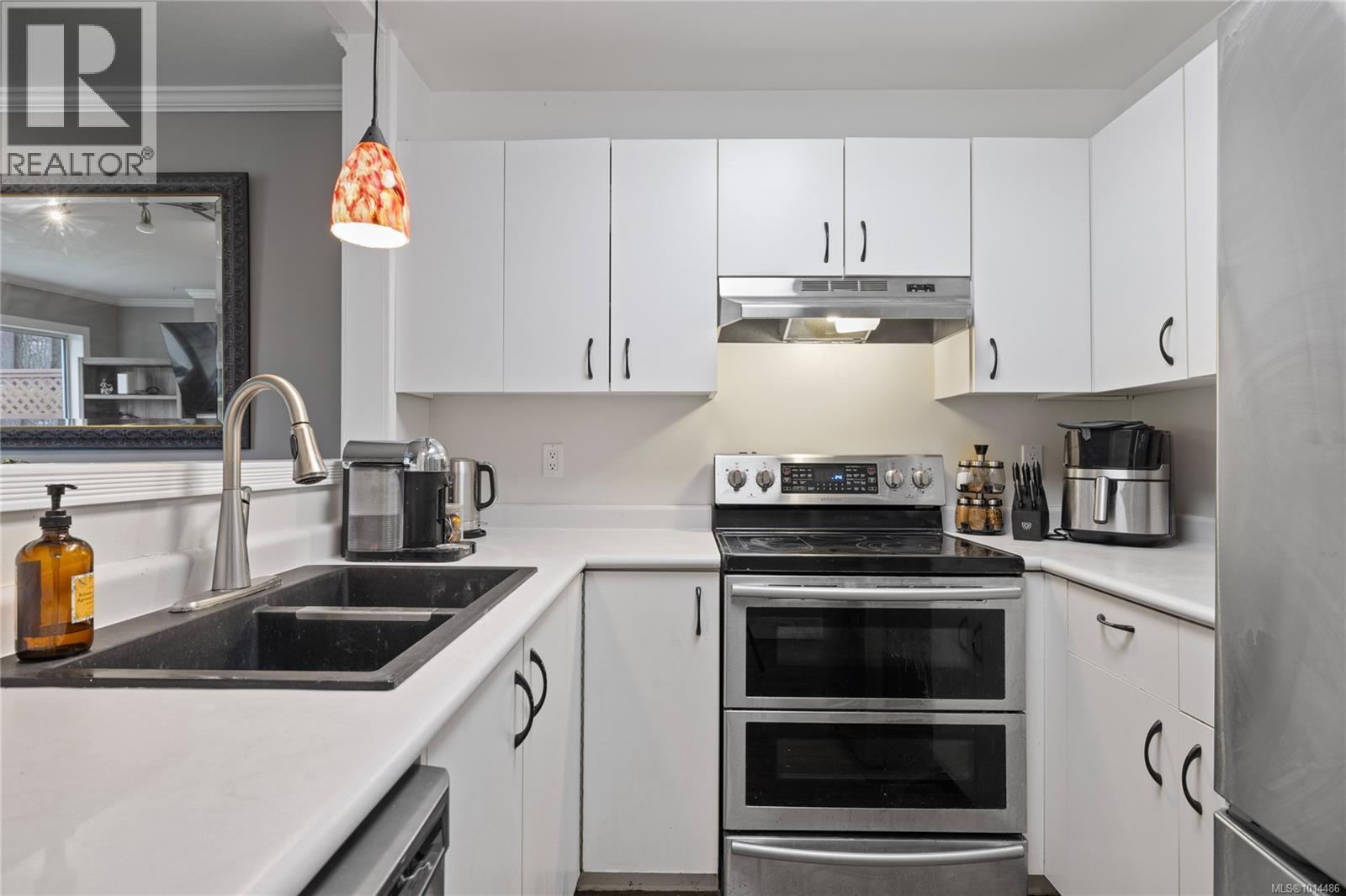 6055 Pleasant Valley Way, Nanaimo