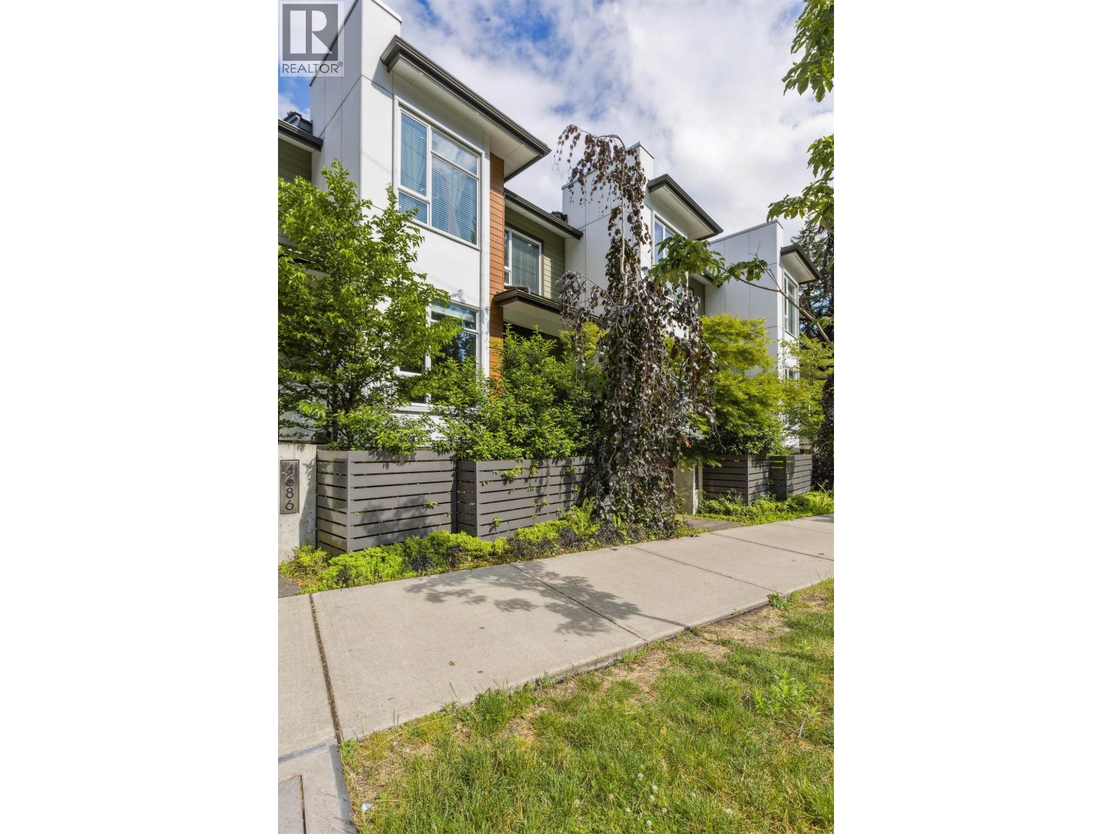 4684 CAPILANO ROAD, North Vancouver