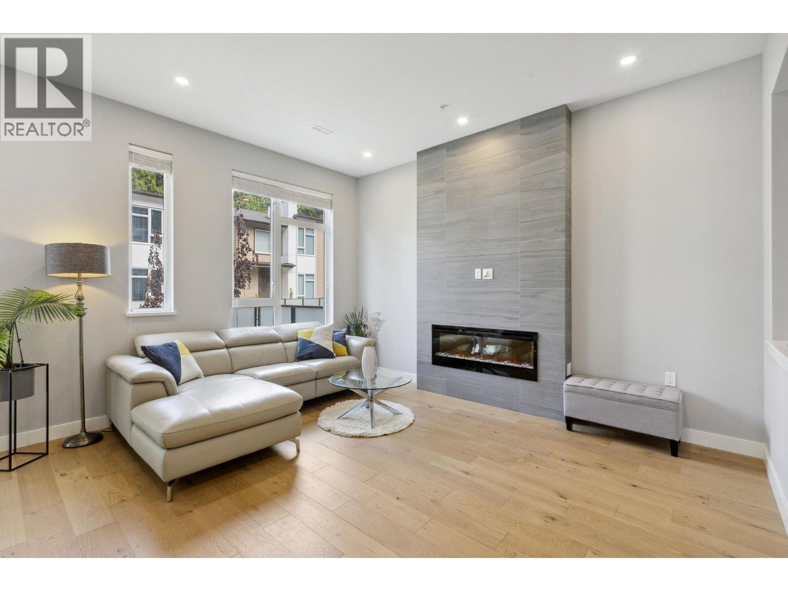4684 CAPILANO ROAD, North Vancouver