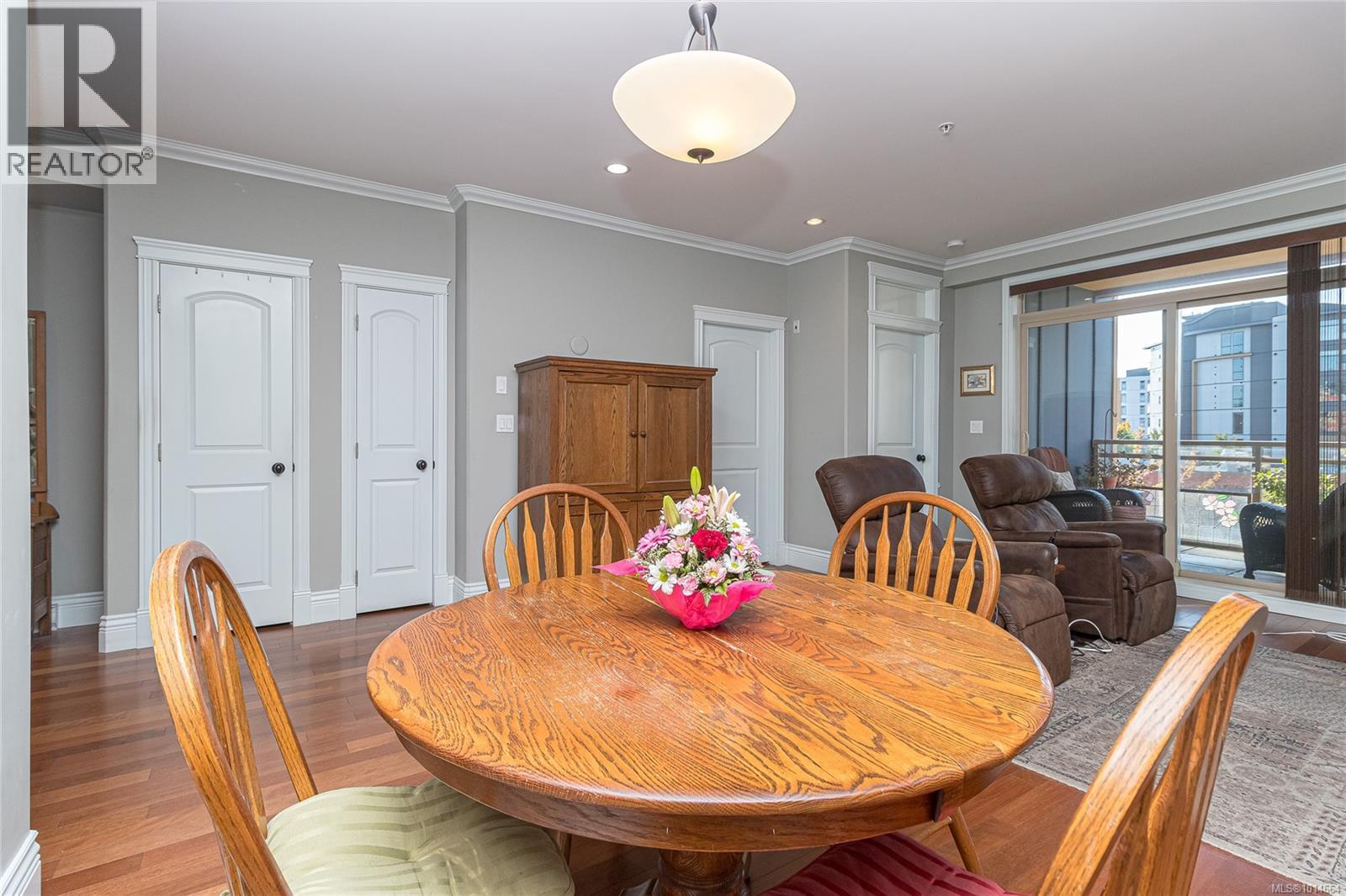 213 755 Goldstream Ave, Langford