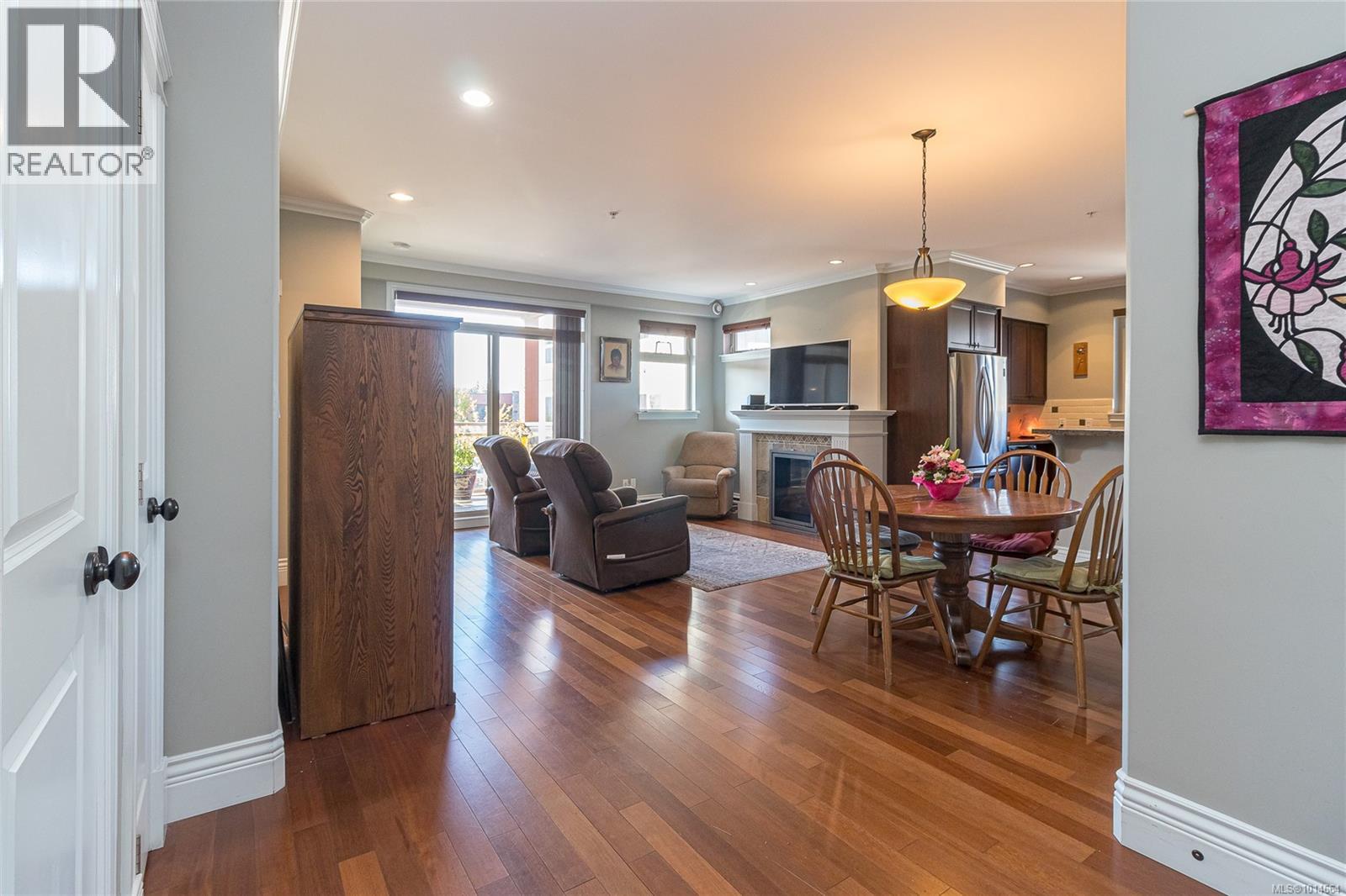 213 755 Goldstream Ave, Langford