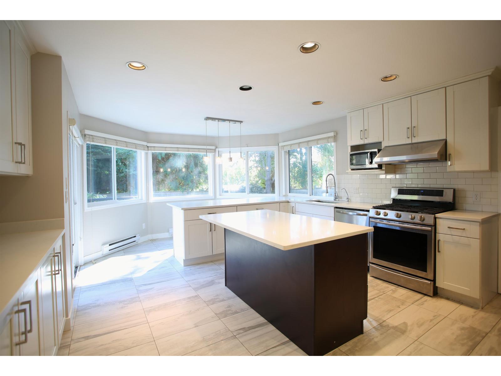 13572 14A Avenue - photo 2