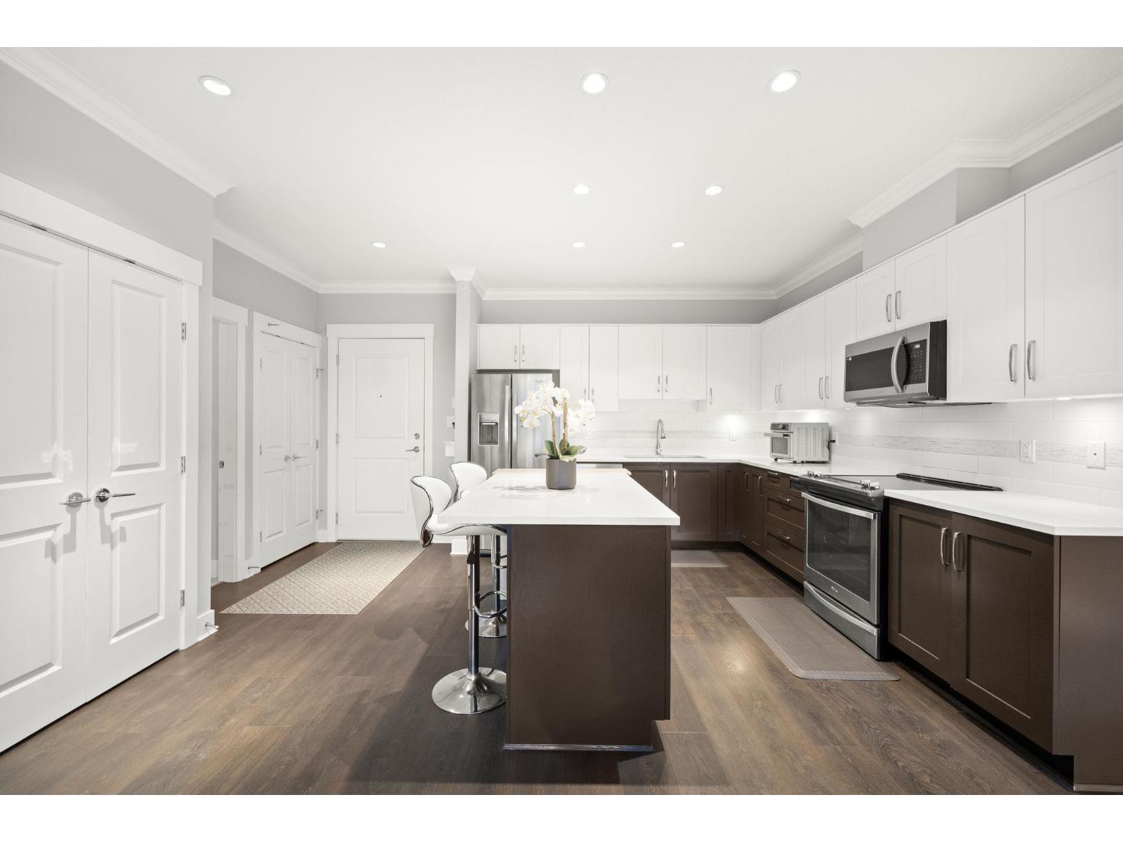 419 20728 WILLOUGHBY TOWN CENTRE DRIVE, Langley