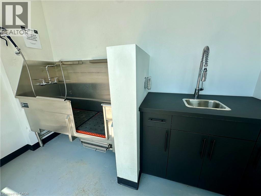 Photo 19 of 525 New Dundee Road Unit 401, Kitchener ON