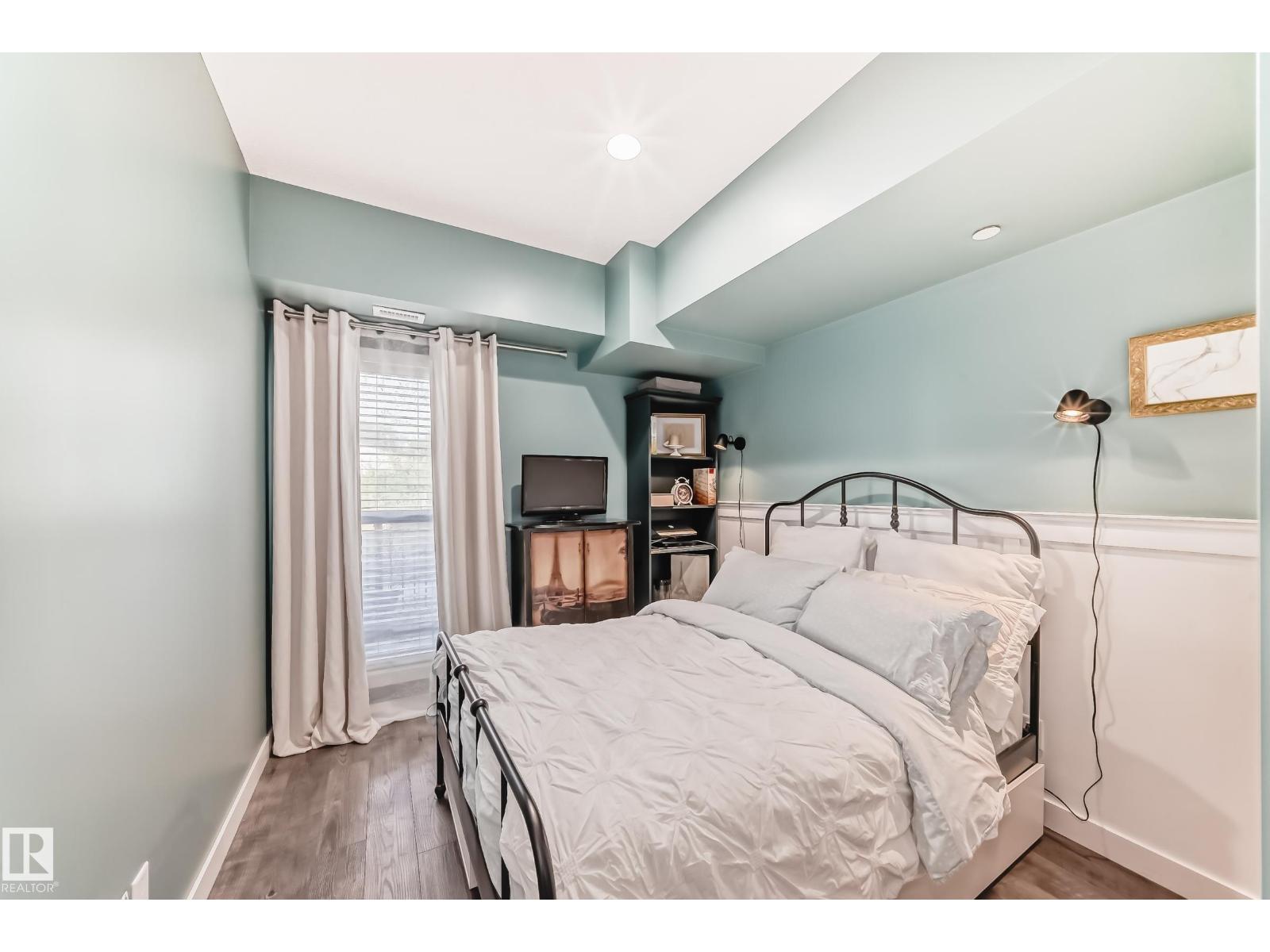 #101 10126 144 ST NW, Edmonton