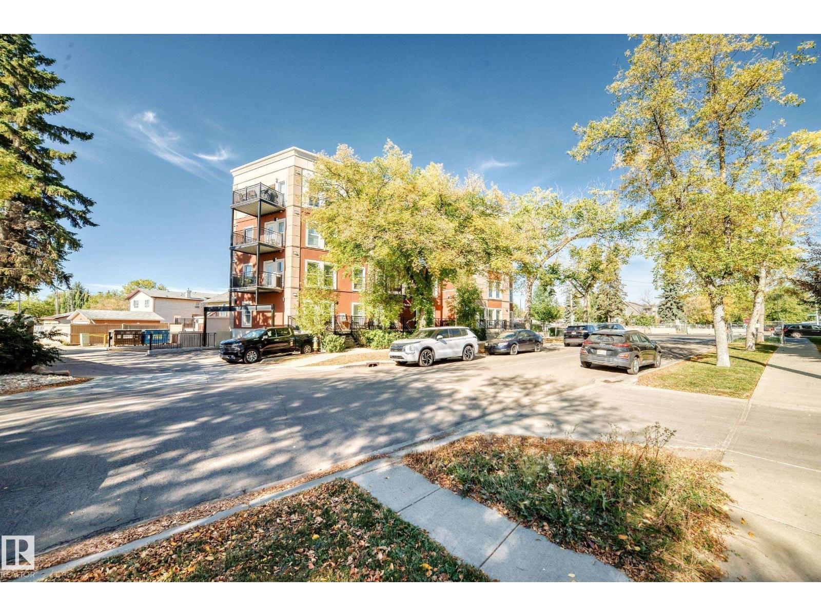 #101 10126 144 ST NW, Edmonton