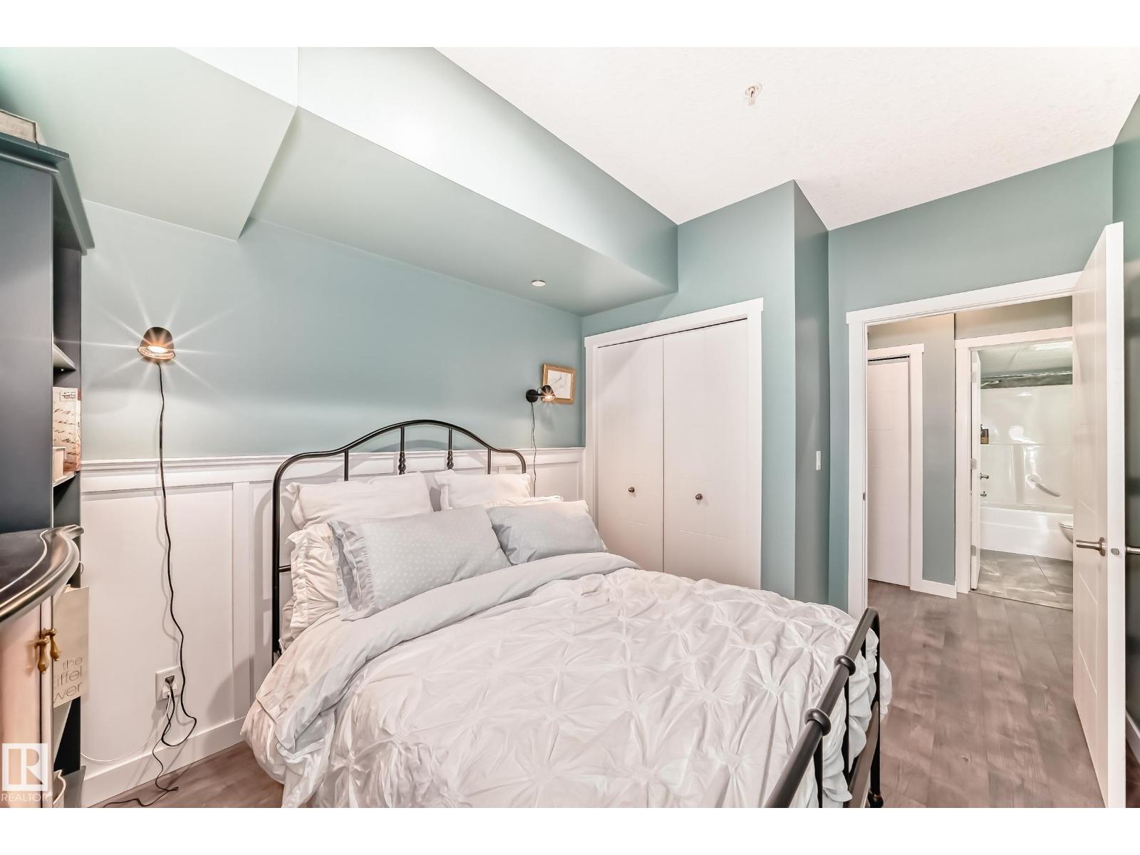 #101 10126 144 ST NW, Edmonton