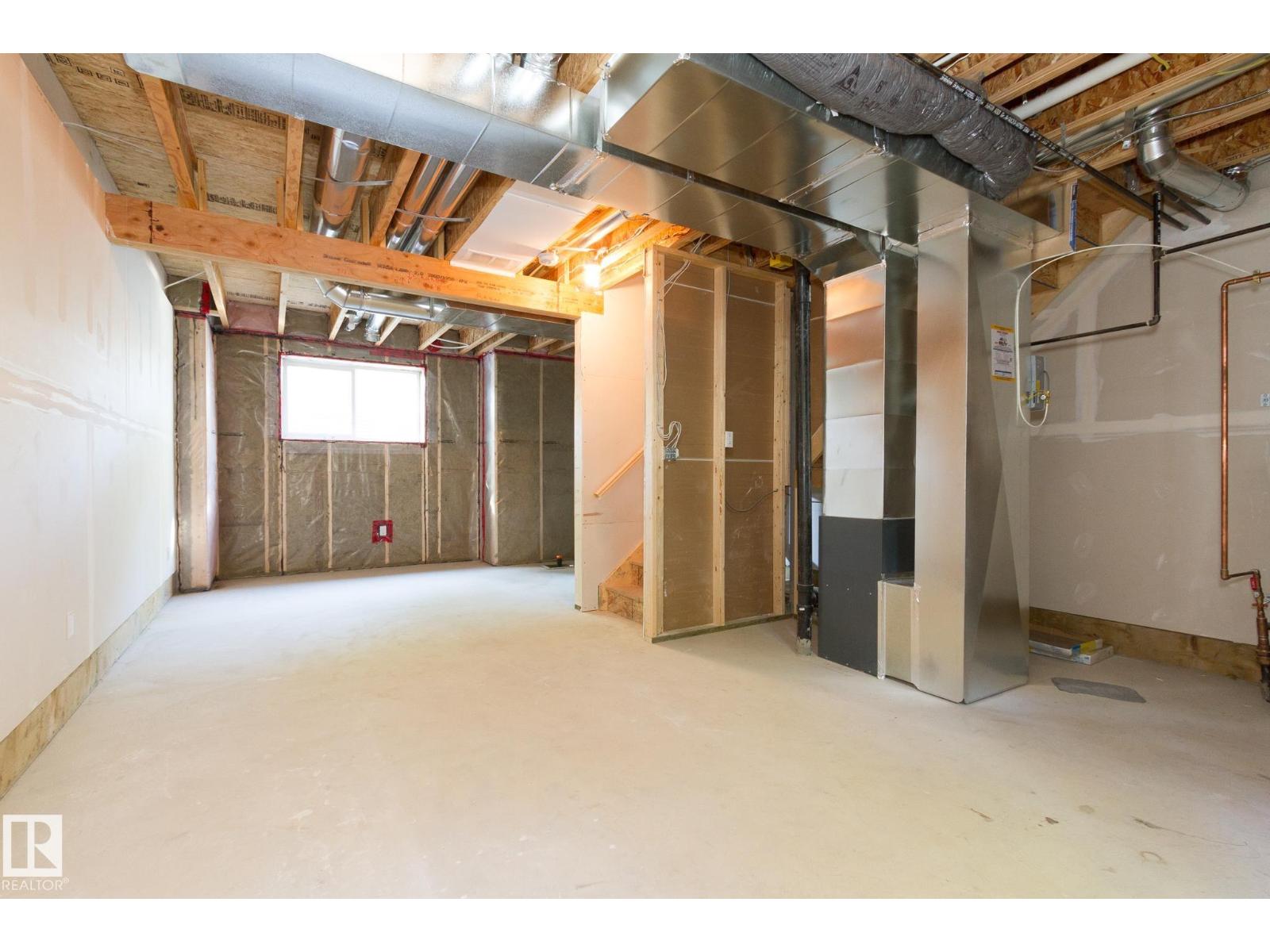 12504 119 AV NW, Edmonton