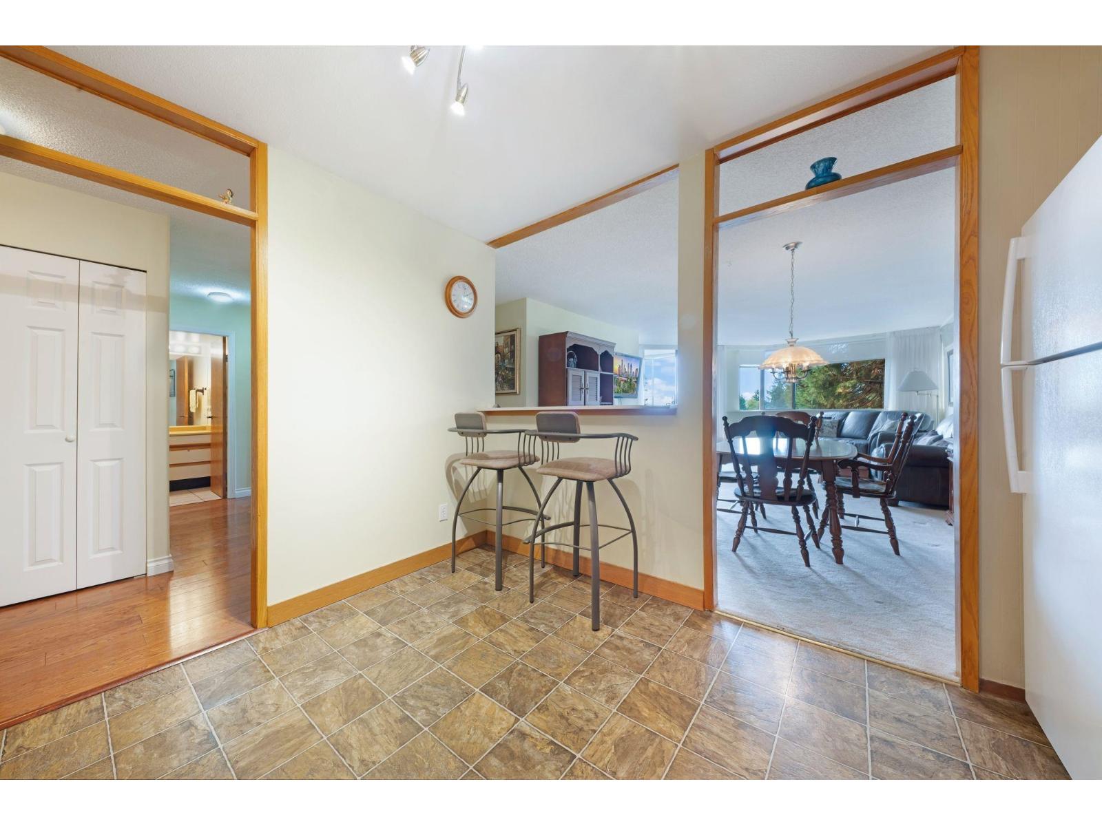 407 1442 FOSTER STREET, White Rock