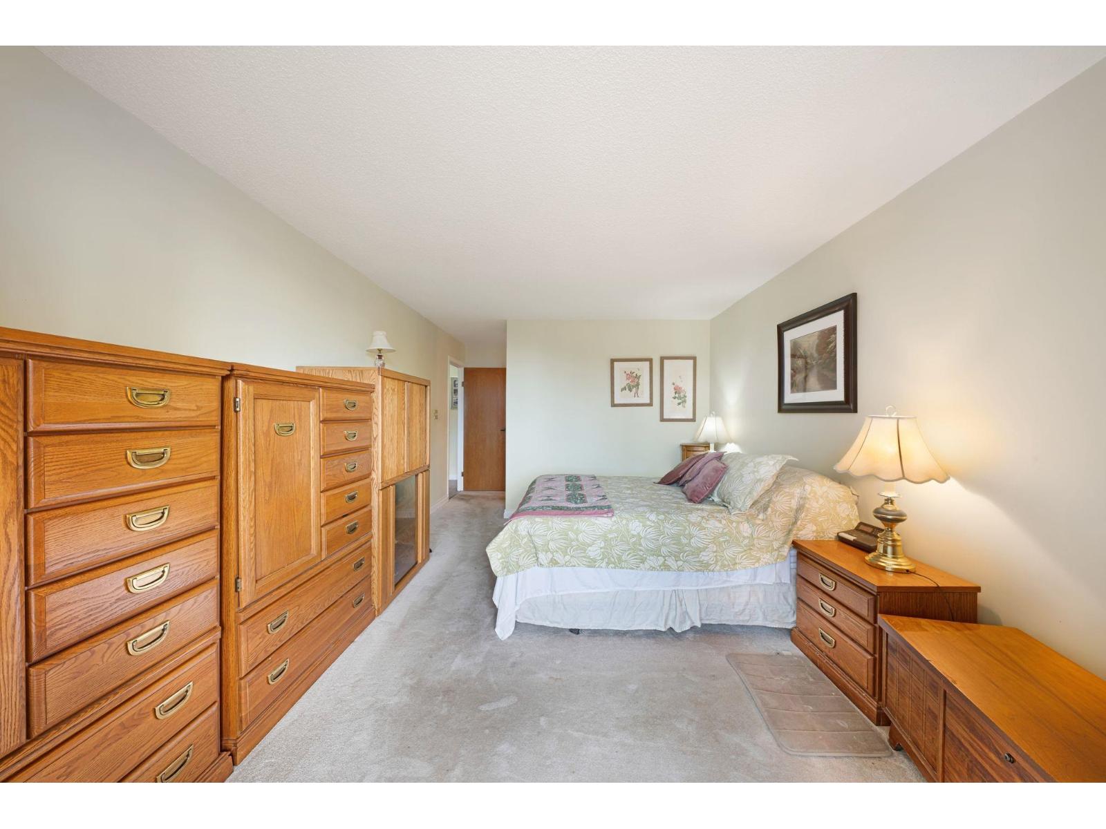 407 1442 FOSTER STREET, White Rock