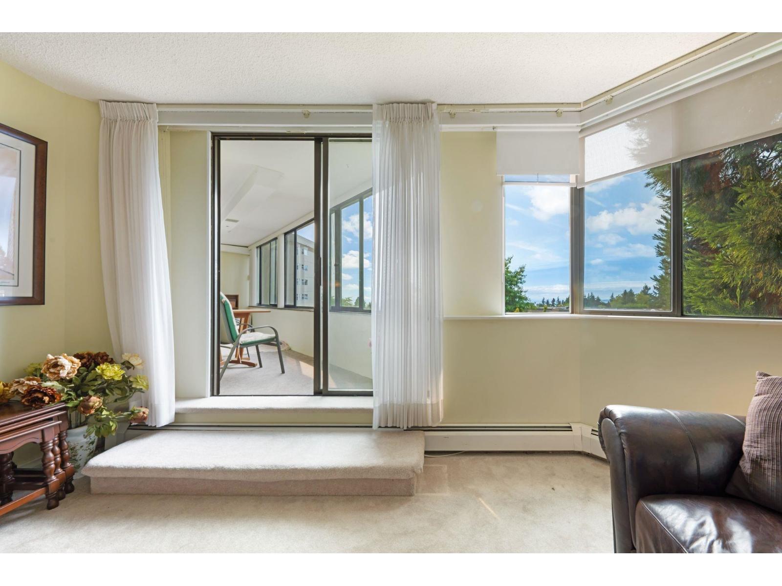 407 1442 FOSTER STREET, White Rock