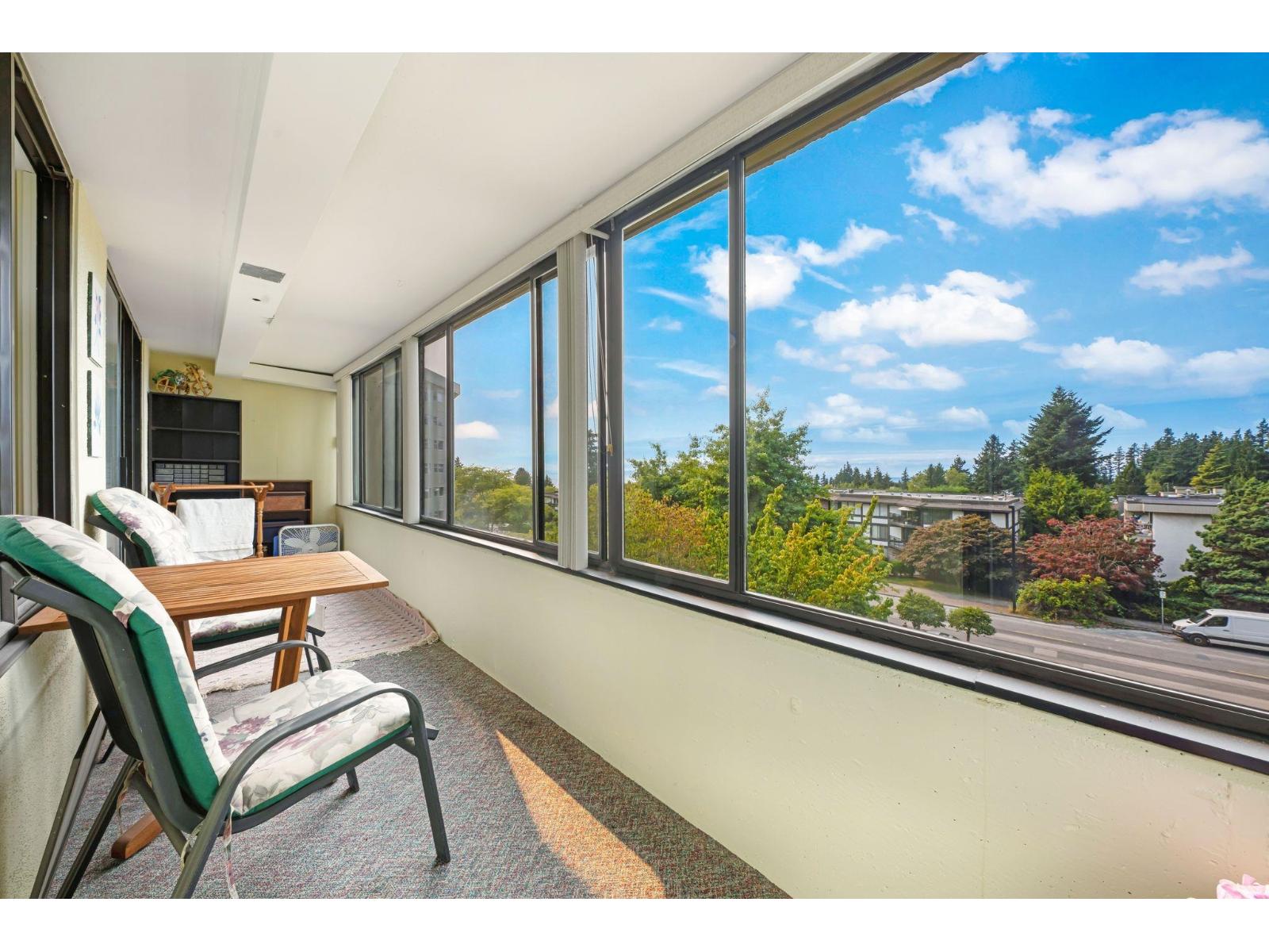 407 1442 FOSTER STREET, White Rock
