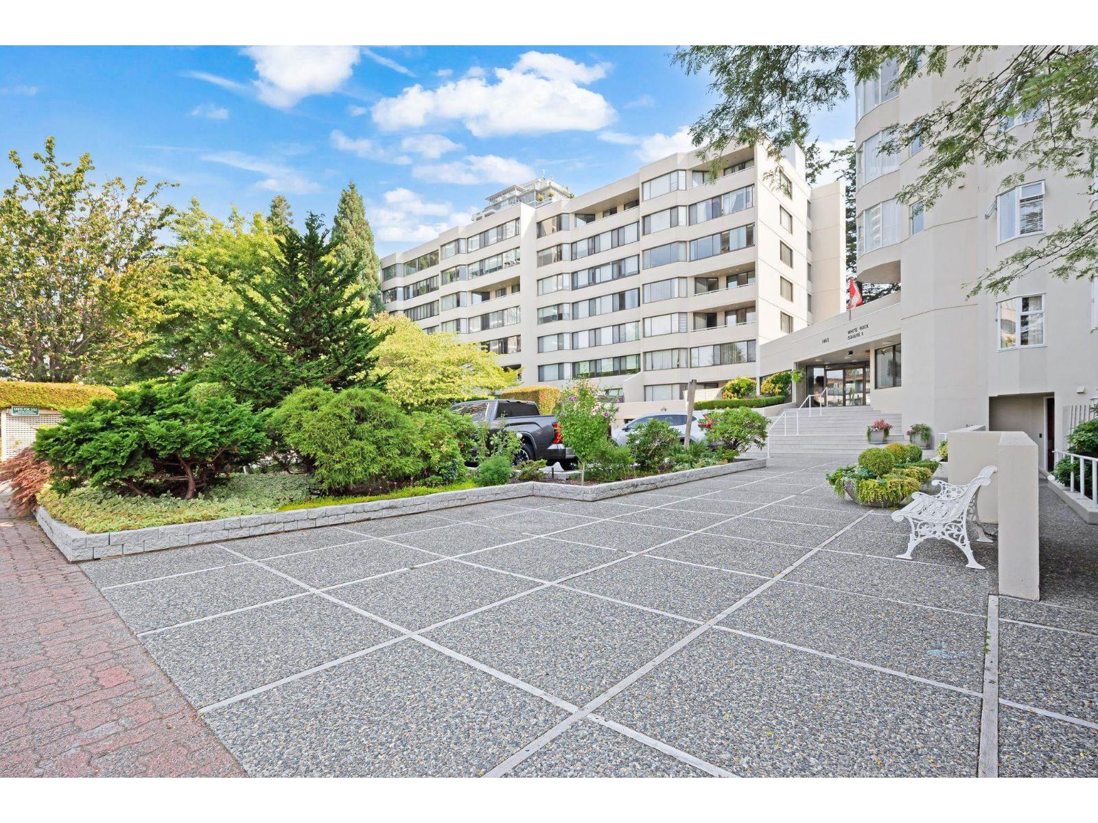 407 1442 FOSTER STREET, White Rock
