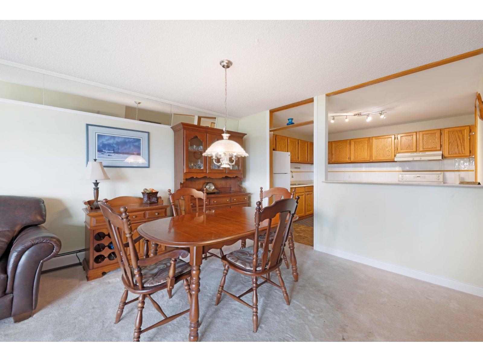 407 1442 FOSTER STREET, White Rock