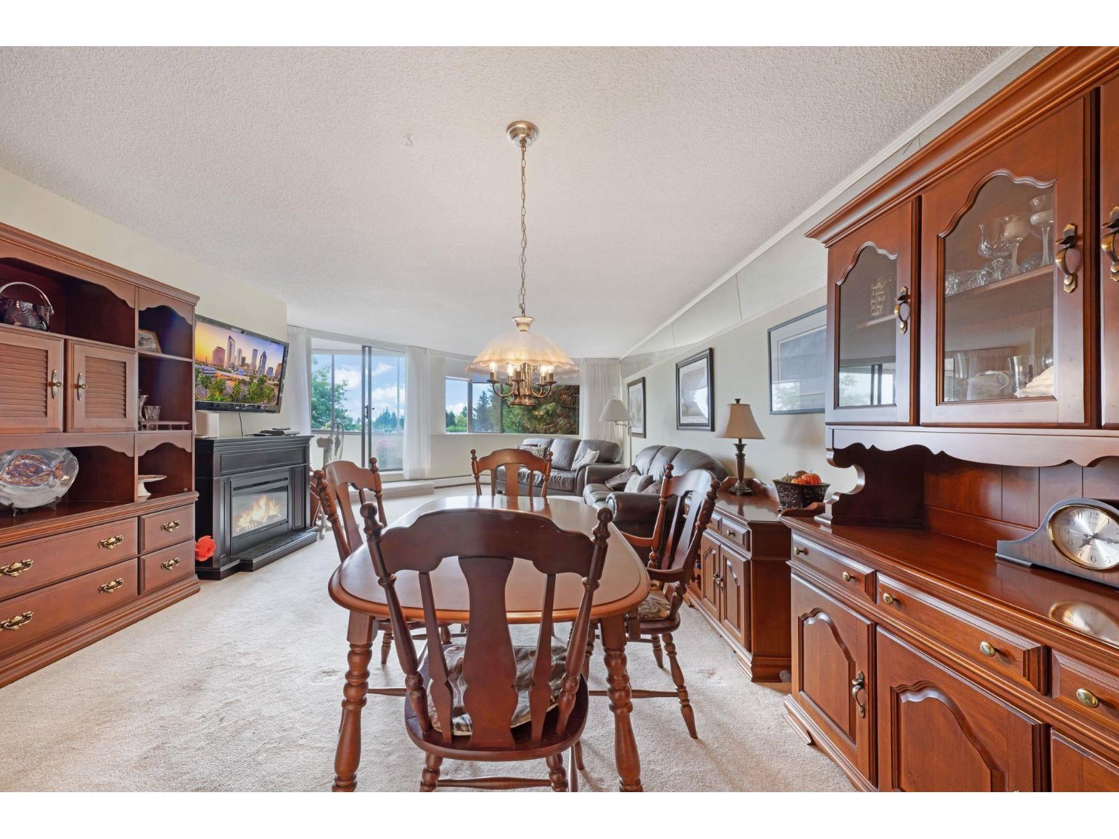 407 1442 FOSTER STREET, White Rock