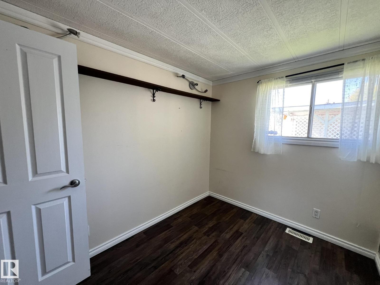 7 Hillcrest DR NW, Edmonton