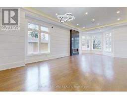Family room - 10 Jocelyn Crescent, Toronto, ON M3B1A2 Photo 14