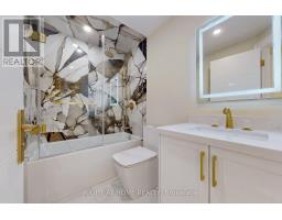 Kitchen - 10 Jocelyn Crescent, Toronto, ON M3B1A2 Photo 16