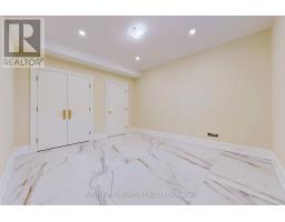 Dining room - 10 Jocelyn Crescent, Toronto, ON M3B1A2 Photo 17