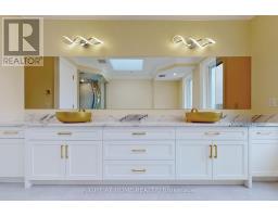 10 Jocelyn Crescent, Toronto, ON M3B1A2 Photo 34