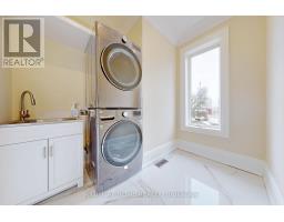 10 Jocelyn Crescent, Toronto, ON M3B1A2 Photo 49