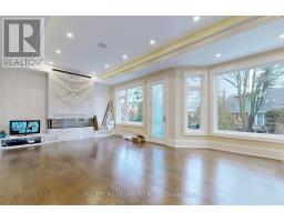 Kitchen - 10 Jocelyn Crescent, Toronto, ON M3B1A2 Photo 8