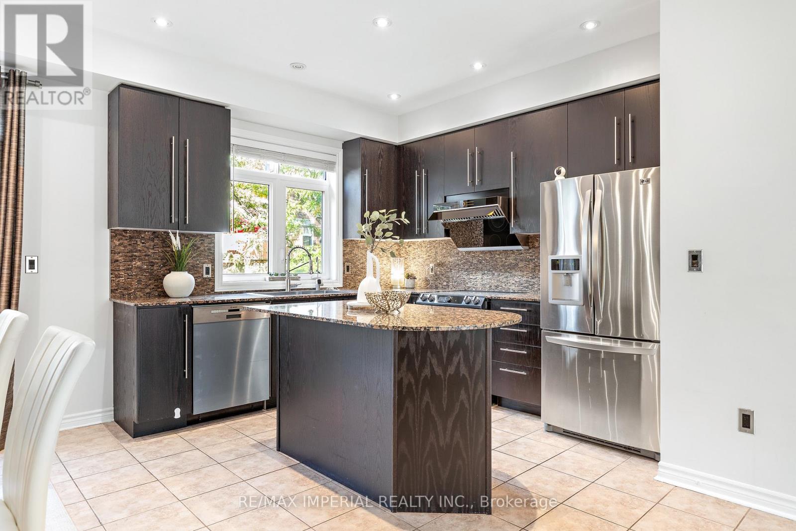 Photo 27 of 6 John Frank Road, Vaughan ON