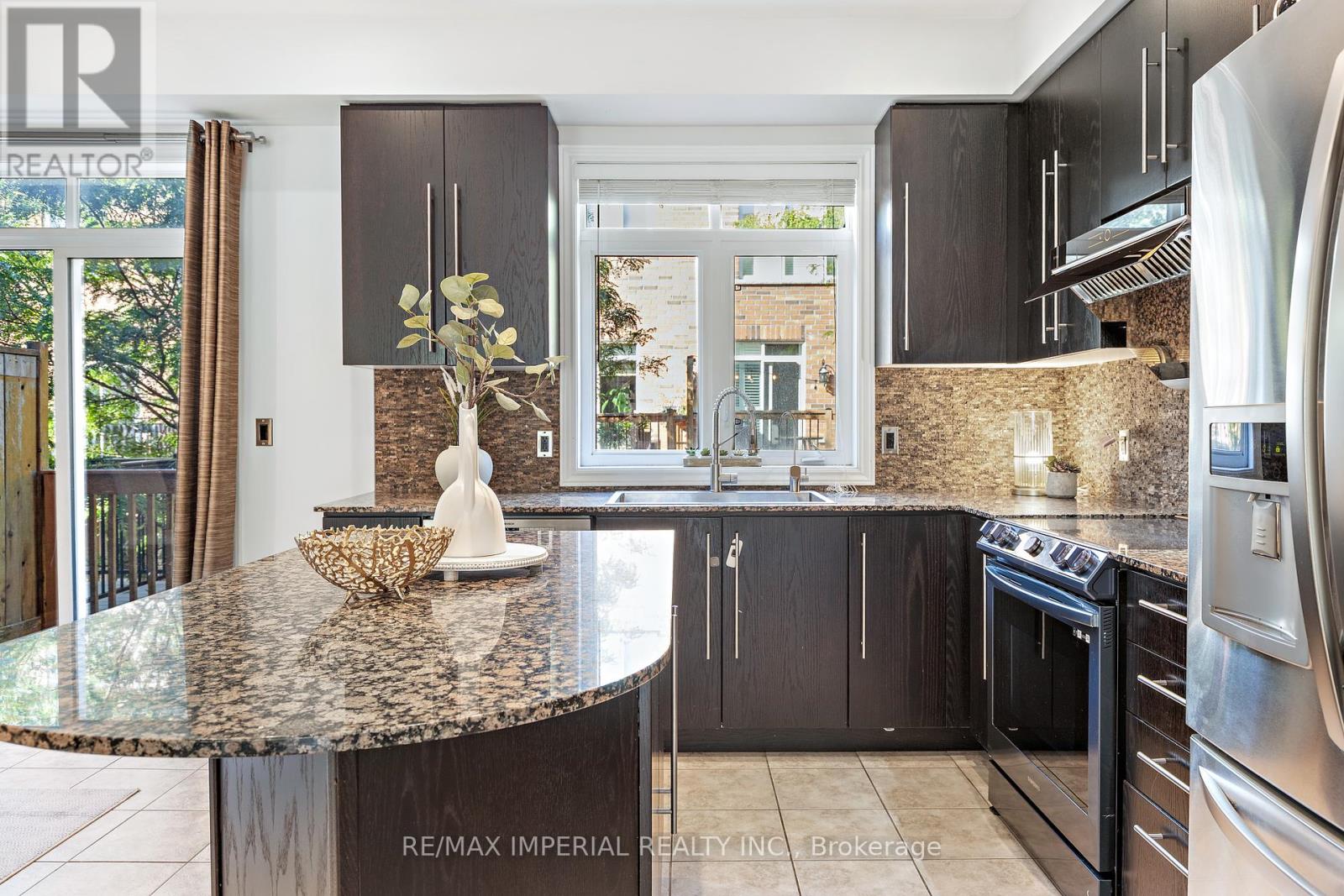 Photo 36 of 6 John Frank Road, Vaughan ON