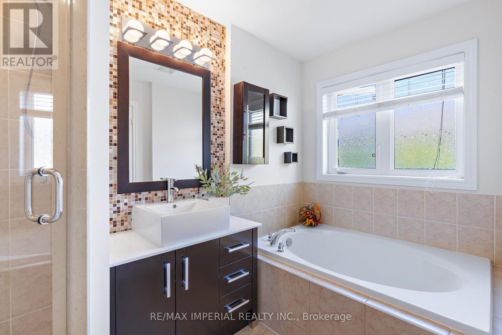 Photo 28 of 6 John Frank Road, Vaughan ON