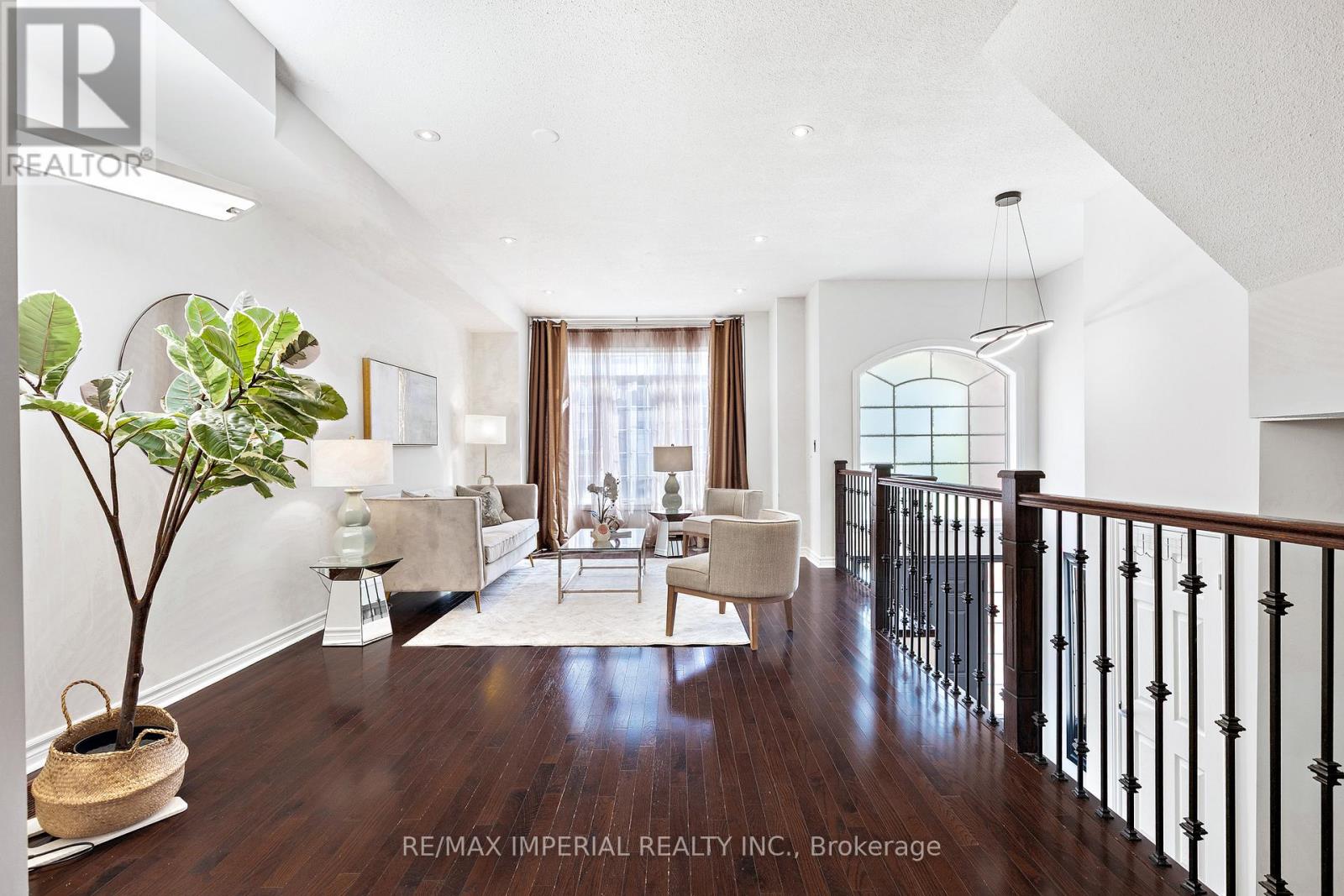 Photo 34 of 6 John Frank Road, Vaughan ON