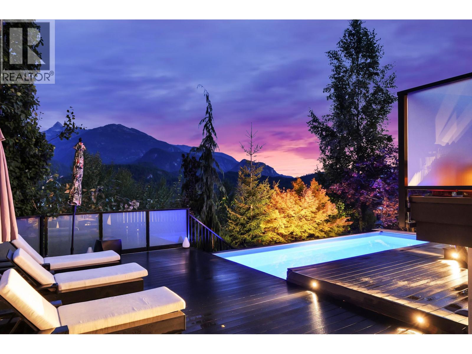 2954 STRANGWAY PLACE, Squamish