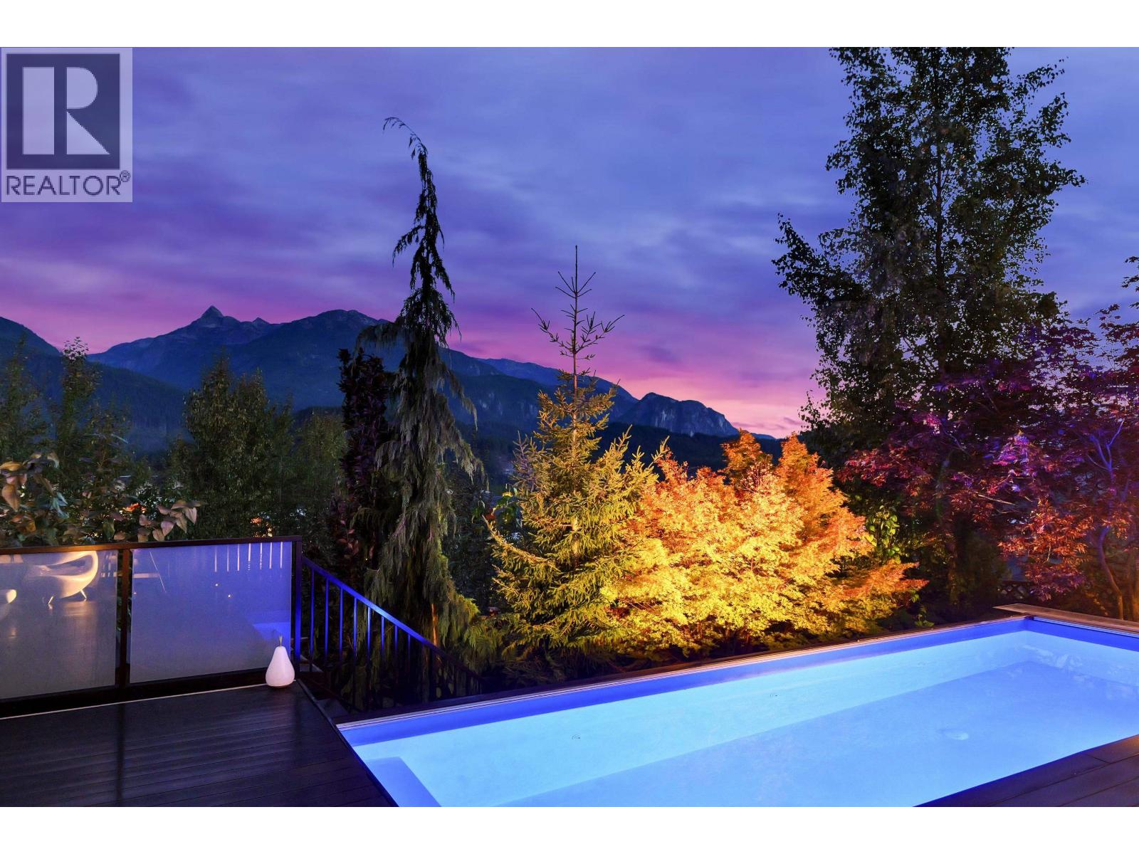 2954 STRANGWAY PLACE, Squamish