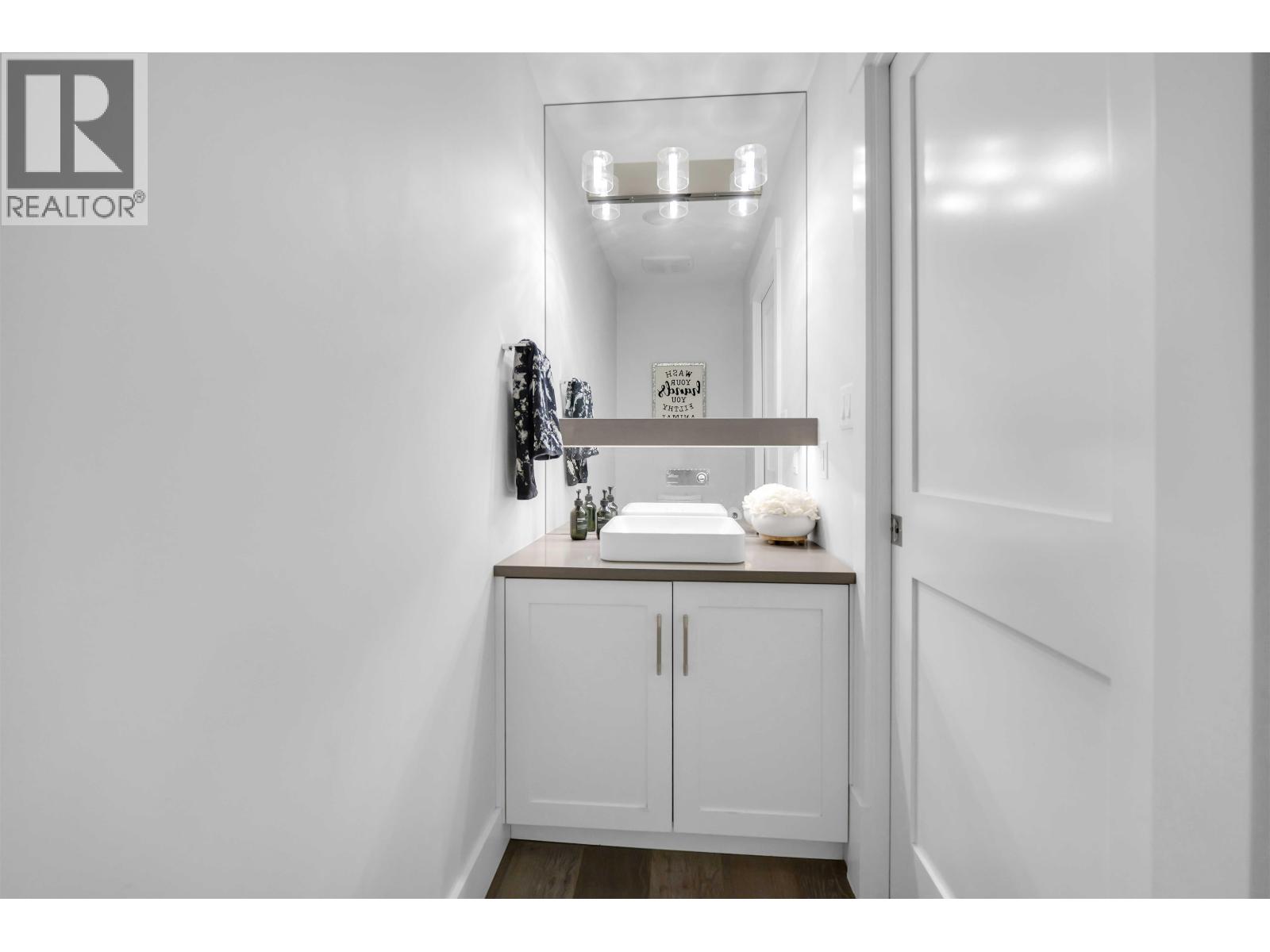 2954 STRANGWAY PLACE, Squamish