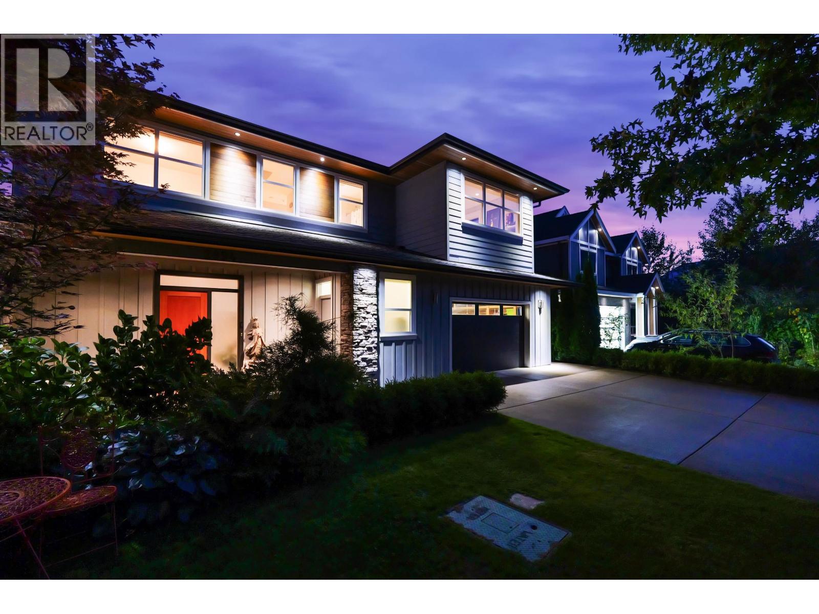 2954 STRANGWAY PLACE, Squamish