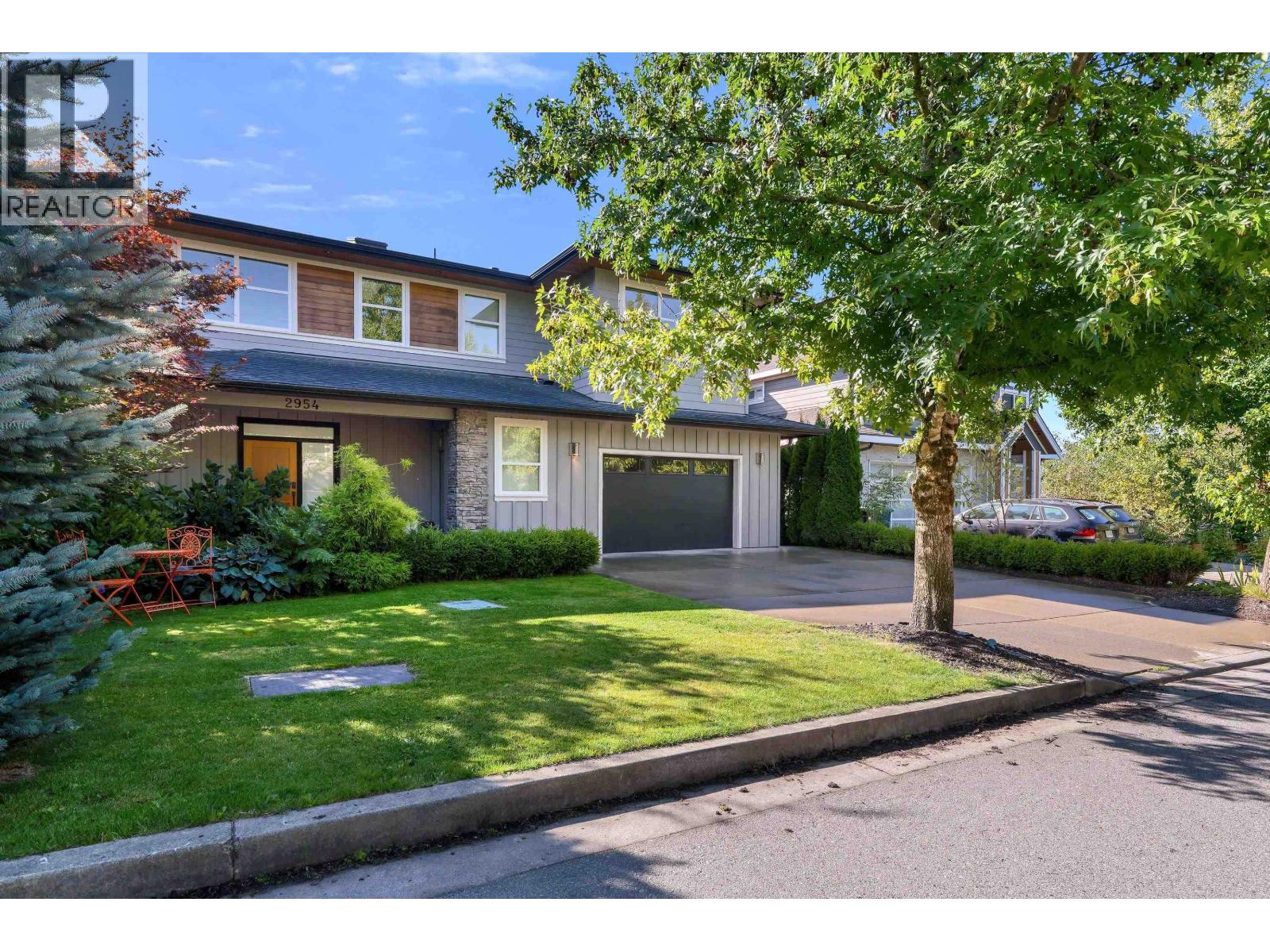2954 STRANGWAY PLACE, Squamish