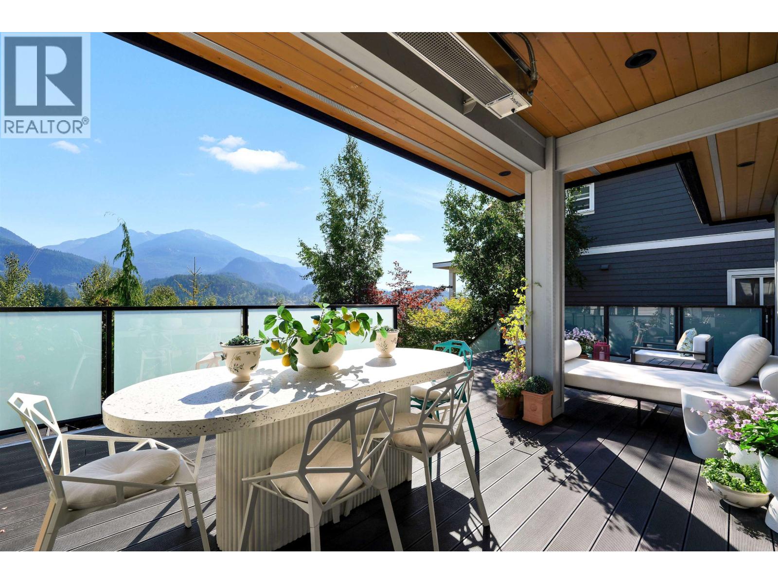 2954 STRANGWAY PLACE, Squamish