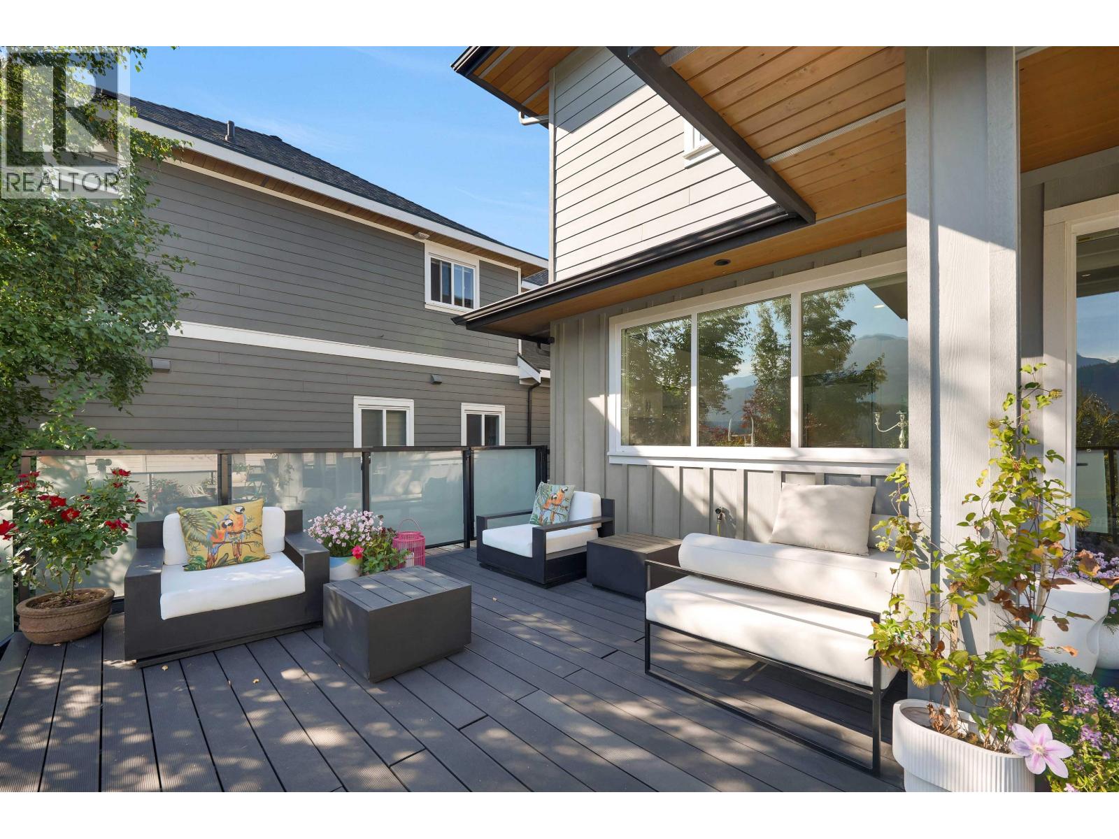 2954 STRANGWAY PLACE, Squamish
